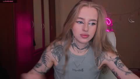 Snapshot of harley_kimm chatting on 02.03.25 Julia online show from 02.03.25