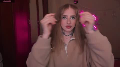 Snapshot of harley_kimm chatting on 02.24.25 Julia online show from 02.24.25