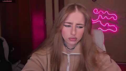 Snapshot of harley_kimm chatting on 02.27.25 Julia online show from 02.27.25