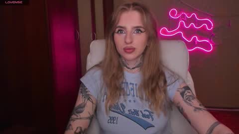 Snapshot of harley_kimm chatting on 02.28.25 Julia online show from 02.28.25