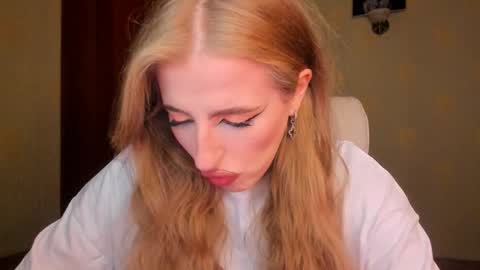 Snapshot of harley_kimm chatting on 09.22.25 Julia online show from 09.22.25