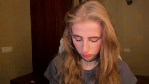 Snapshot of harley_kimm chatting on 11.07.25 Julia online show from 11.07.25