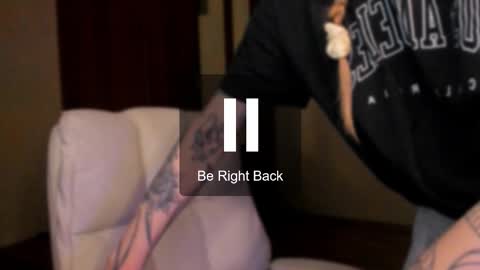 Snapshot of harley_kimm chatting on 11.19.25 Julia online show from 11.19.25