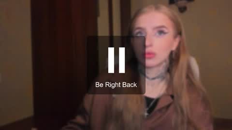 Snapshot of harley_kimm chatting on 11.25.25 Julia online show from 11.25.25