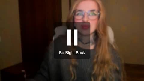 Snapshot of harley_kimm chatting on 12.19.25 Julia online show from 12.19.25