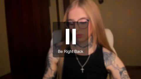 Snapshot of harley_kimm chatting on 12.20.25 Julia online show from 12.20.25