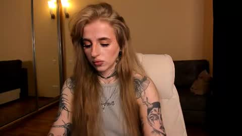 Snapshot of harley_kimm chatting on 06.19.26 Julia online show from 06.19.26