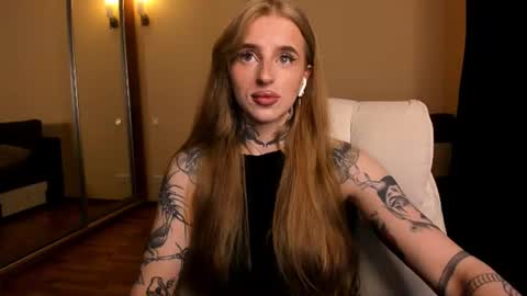 Snapshot of harley_kimm chatting on 06.27.26 Julia online show from 06.27.26