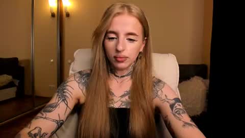 Snapshot of harley_kimm chatting on 07.03.26 Julia online show from 07.03.26