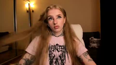 Snapshot of harley_kimm chatting on 07.06.26 Julia online show from 07.06.26
