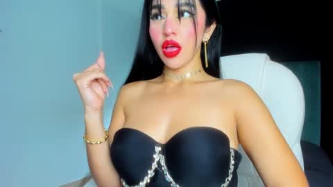 Snapshot of harleyqueen_robbie chatting on 03.05.25 harleyqueen_robbie online show from 03.05.25