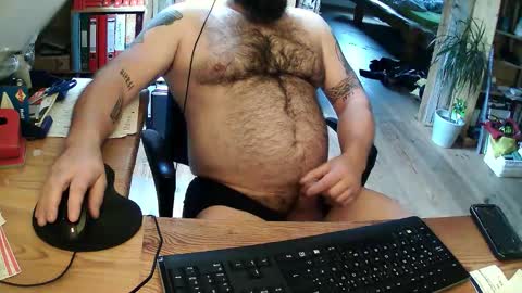 Snapshot of harleywerner chatting on 12.21.25 harleywerner online show from 12.21.25