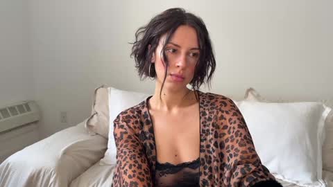 Snapshot of harlowblake___ chatting on 01.04.25 HARLOW BLAKE online show from 01.04.25