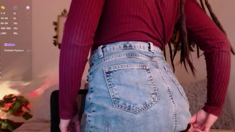 Snapshot of harmonyy01 chatting on 09.19.25 Harmony Please help me to reach 100 thumbs up online show from 09.19.25