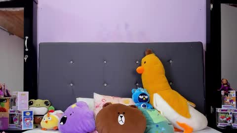 Snapshot of harmonyy_hill chatting on 09.20.25 Harmony Hill online show from 09.20.25