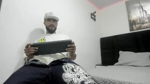 Snapshot of harold_999 chatting on 10.20.25 harold_999 online show from 10.20.25