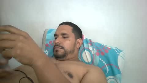 Snapshot of harpechediaz chatting on 10.25.25 ricardo online show from 10.25.25
