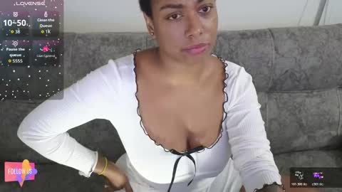 Snapshot of harpertowns chatting on 03.08.26 Harper online show from 03.08.26