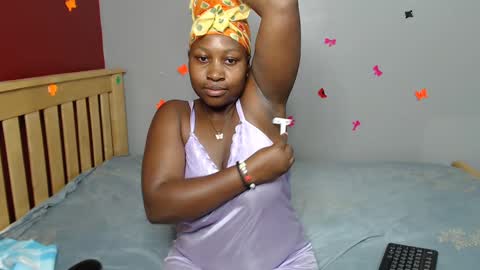 Snapshot of harriegrovin chatting on 02.01.25 Grovin online show from 02.01.25