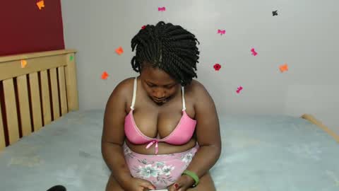 Snapshot of harriegrovin chatting on 03.04.25 Grovin online show from 03.04.25