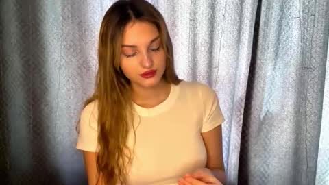 Snapshot of harriettlipton chatting on 03.08.26 Emily online show from 03.08.26