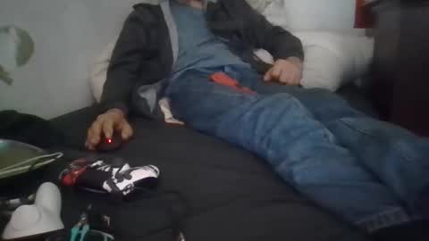 Snapshot of harry1cannary chatting on 10.21.25 harry1cannary online show from 10.21.25