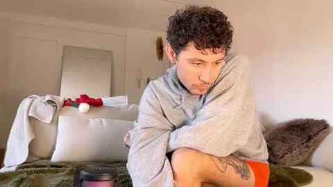Snapshot of harry_jen chatting on 12.30.24 TAP HERE choise Harry tattoo on chest  Jen curls hair online show from 12.30.24