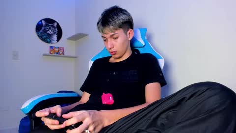 Snapshot of harry_jonshon69 chatting on 02.14.26 harry online show from 02.14.26