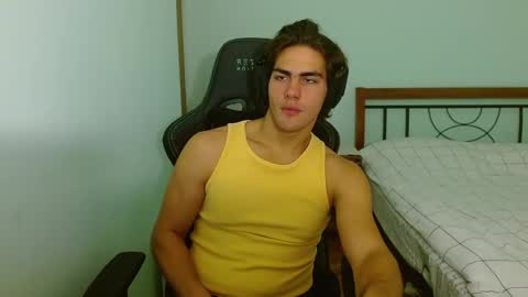 Snapshot of harryking1 chatting on 10.17.25 harryking1 online show from 10.17.25