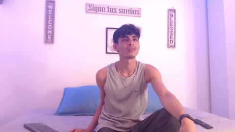 Snapshot of harrythomson1 chatting on 01.03.25 harry thomson online show from 01.03.25