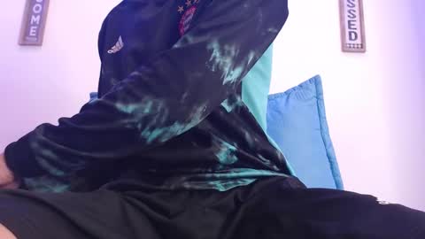 Snapshot of harrythomson1 chatting on 02.13.25 harry thomson online show from 02.13.25