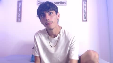 Snapshot of harrythomson1 chatting on 02.18.25 harry thomson online show from 02.18.25