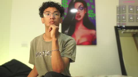 Snapshot of harrytwink18 chatting on 12.06.24 HARRY online show from 12.06.24