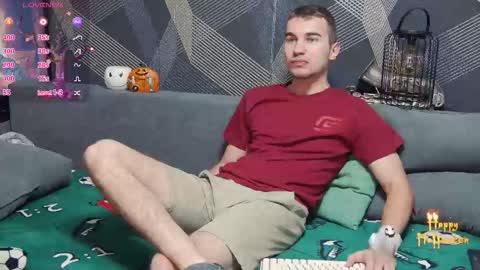 Snapshot of harvey_ren chatting on 11.02.25 Harvey online show from 11.02.25