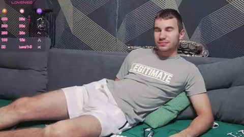 Snapshot of harvey_ren chatting on 11.15.25 Harvey online show from 11.15.25