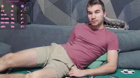 Snapshot of harvey_ren chatting on 11.18.25 Harvey online show from 11.18.25