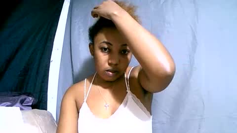 Snapshot of hasimina09 chatting on 10.03.25 hasimina09 online show from 10.03.25