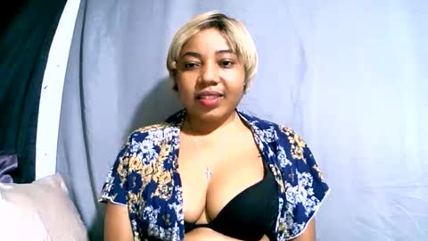 Snapshot of hasimina09 chatting on 10.04.25 hasimina09 online show from 10.04.25