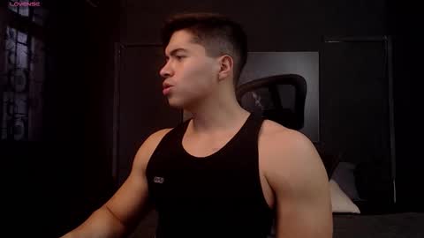 hat_guy01 online show from 02.27.26