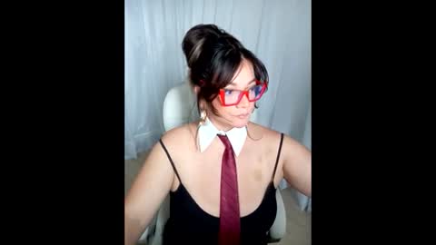 leila online show from 05.21.26