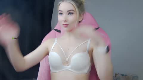 Anna online show from 11.16.25