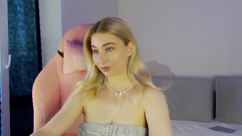 Anna online show from 07.23.26