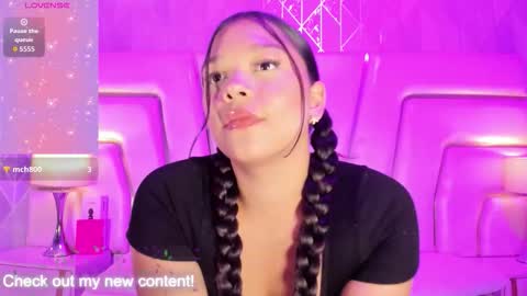 Snapshot of hatsajones chatting on 02.07.26 hatsajones online show from 02.07.26