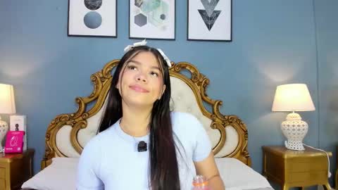 Snapshot of hatsajones chatting on 02.18.26 hatsajones online show from 02.18.26