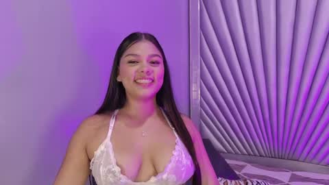 Snapshot of hatsajones chatting on 04.05.26 hatsajones online show from 04.05.26