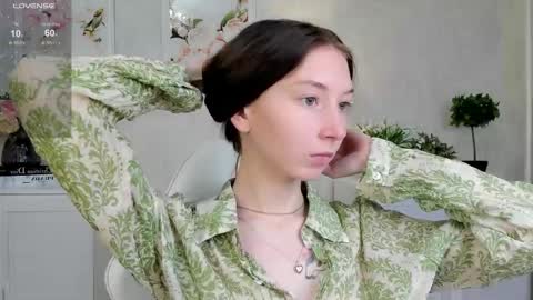 Lola online show from 10.13.25