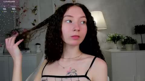 Lola online show from 10.16.25