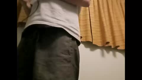 Snapshot of hawktalon007 chatting on 10.18.25 Robert online show from 10.18.25