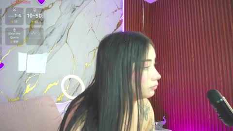 haylie  See you tonight at 8pm Colombia time online show from 12.24.24