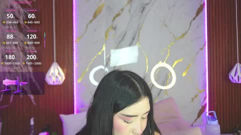 haylie  See you tonight at 8pm Colombia time online show from 02.08.25